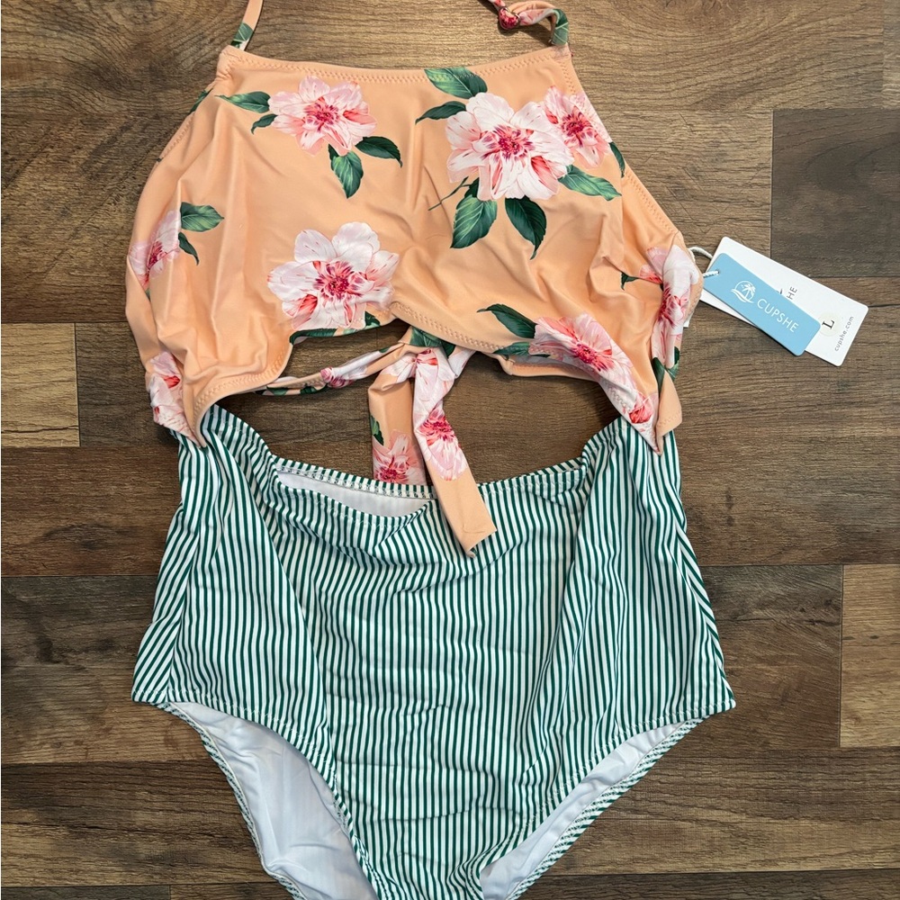 💐💚Peach Floral and Green Striped One Piece Swimsuit